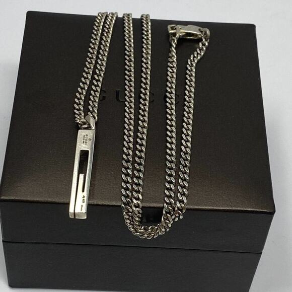Authentic GUCCI 925 Sterling Silver G Logo Charm Pendant Necklace – 18" - Picture 1 of 9